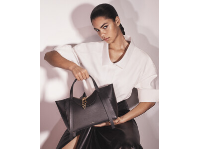 ジバンシィの新作バッグ「ザ・スナッチ」キャンペーンが公開