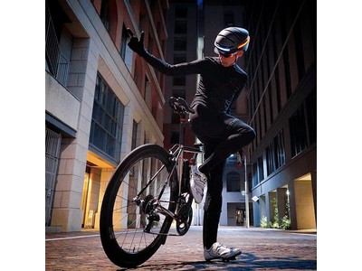 【全てのサイクリストに、ワンランク上の安全を】スマートヘルメット「LIVALL」 -リボール- EVO21 Smart Helmet