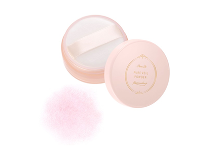 マスク生活2年目の夏は、メイク対策も一歩先へ。マスク内の通気性を高める“おしろい”で、蒸れによるメイク崩れを効果的に防止！発売以来、購入者の93％が「満足」と回答（※1）。