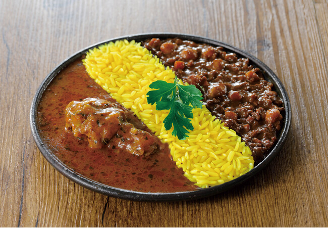 博多華味鳥あいがけカレーが人気番組「レトルトカレーNo.1を決めるTHE100人総選挙」で2位に選出