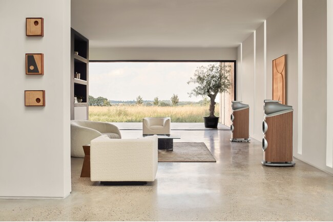 [Bowers & Wilkins Cxg] {Oz{XɂĊԌ̃|bvAbvCxguThe World of Bowers & Wilkinsv{