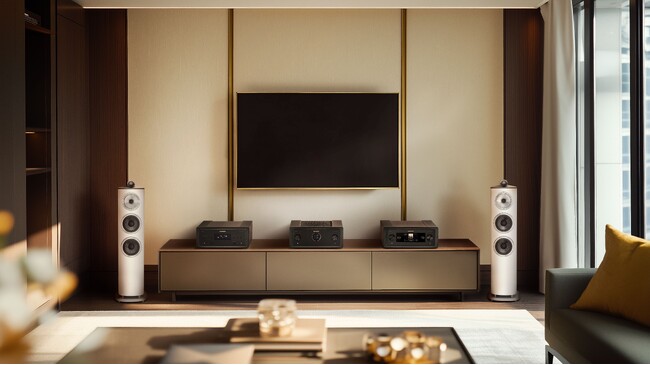 [Bowers & Wilkins イベント情報] 新宿高島屋にて期間限定のBowers & Wilkins × ROLF BENZ ポップアップストアをオープン