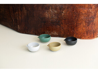 2025年4月17日（木）より、片口抹茶碗Pourを発売いたします。