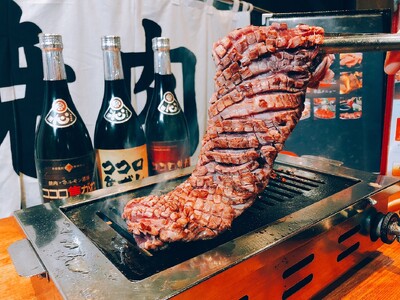 「肉祭2025in日比谷公園」が開催!至高の肉料理と豊富なドリンクが大集結!!