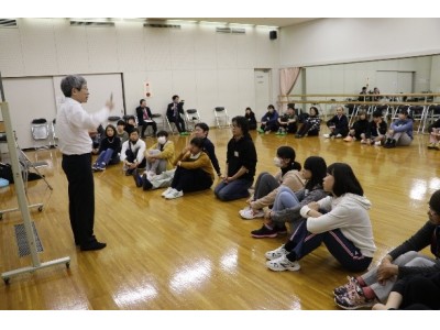 平田オリザさんによる「演劇入門ワークショップ」と「青少年と創る演劇」を開催します