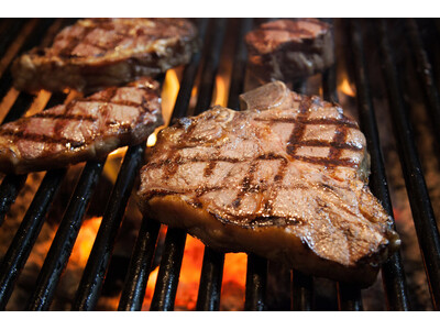 【大阪・AKARENGA STEAK HOUSE】定番コースが夏仕様にリニューアル！さらに昨年度お客様に最も選ばれたあの人気コースが今夏限定復活！
