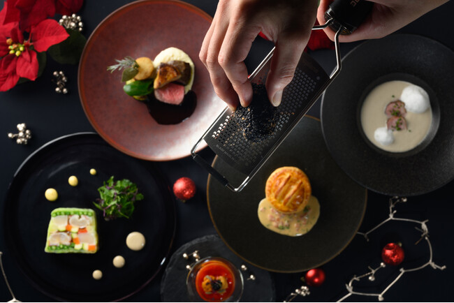 受け継がれた赤レンガの空間で過ごす極上の聖夜──大阪赤レンガフレンチLA VIE1923 クリスマスコース登場