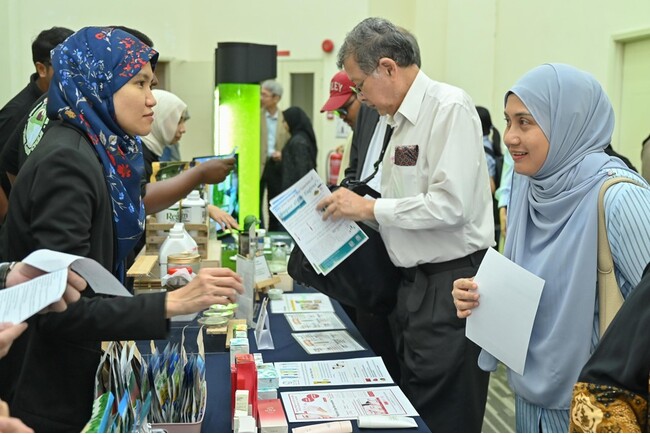 ユーグレナ社は、ユーグレナマレーシア、リバネスマレーシア、マレーシアプトラ大学と共同で、マレーシアにて第3回「国際藻類学会 Global Algae Summit 2025」を開催しました