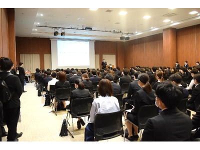 5/19（日）、日本最大規模の医学生向け研修病院合同説明会「レジナビフェア2024福岡」開催