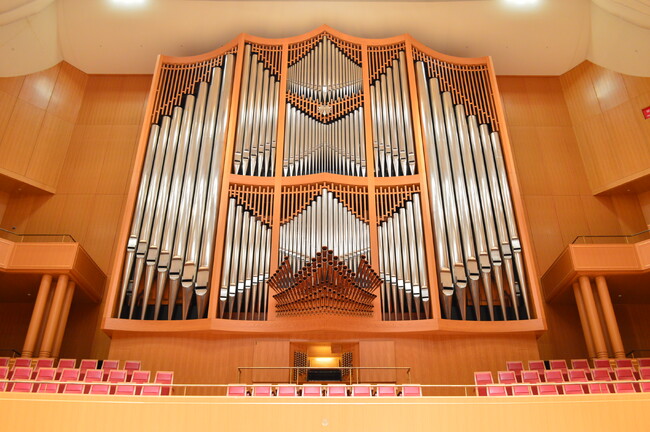 愛知県芸術劇場×FM AICHI 「クリスマスはオルガンだ!2025 ~オルガン・アンサンブルで聴くパイプオルガンの響き~」12月24日(水)25日(木)開催