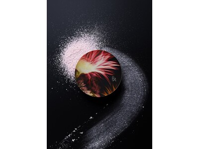 花のように、明るく映える水ハリ艶※1。 『B.A フィニッシングパウダー ピンクガーベラ』限定発売