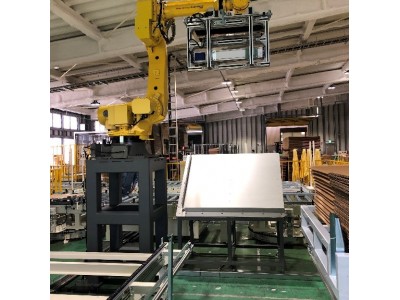 梱包自動化ロボットシステム　OPARS　の開発と重量物梱包への適用