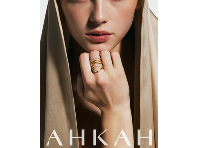 ＜AHKAH / アーカー＞ 揺らめく炎の美しさを、モダンな造形へ　新作ジュエリー「イグニス」誕生
