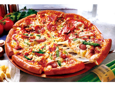 90年代の人気商品を楽しめる『ナインティーズクォーター』発売！！　≪ピザーラ35周年≫復刻メニュー第1弾！！