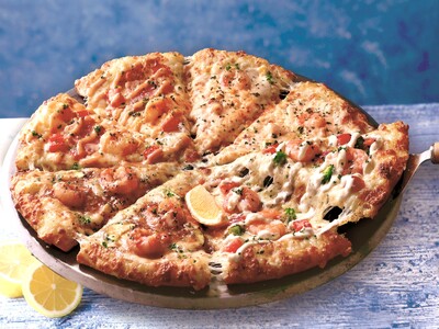 華やかな 人気と新作のシーフードを味わう贅沢な一枚　『至高のシーフードクォーター』発売！『大海老のシーフードタルタル』も登場