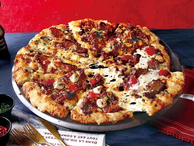 肉の旨みが止まらない！新作『プライムガーリックビーフ』参戦！　ピザーラ『肉盛りクォーター』登場