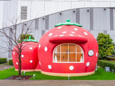 「みんななかよく」を発信、サンリオファン懐かしの空間が登場！「いちごのお家」が3月6日(金)より期間限定オープン