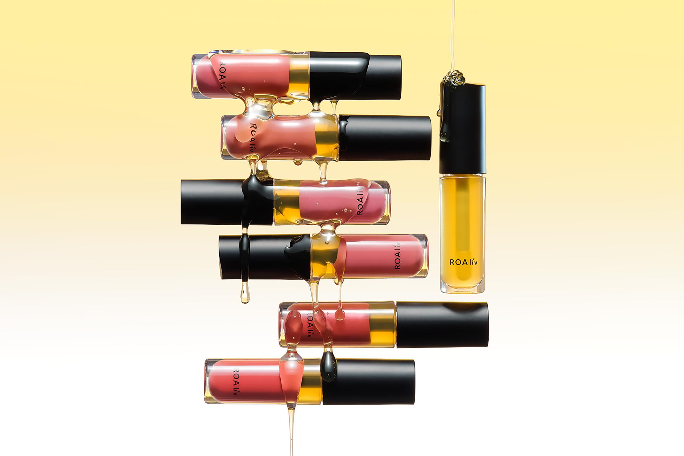 ROAliv(ロアリブ) 2025年11月6日(木)より人気の唇美容液「ハニーラスター」がモダンに進化し登場。パッケージとカラーを一新し、美容成分を強化。