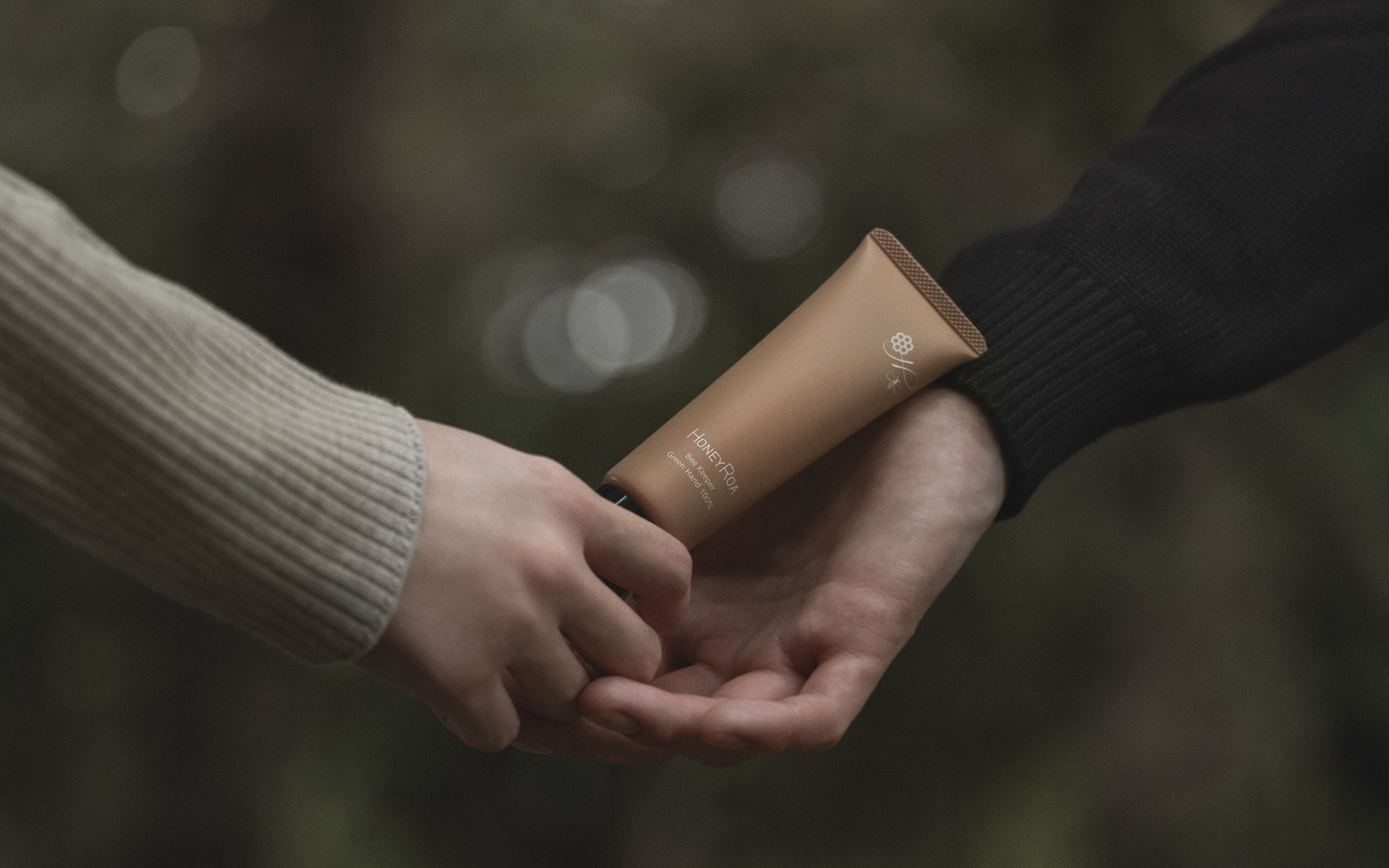 冬の手肌の乾燥に。HONEY ROA(ハニーロア)からハンドケアシリーズ「ビーキーパー」が2022年11月1日に誕生。