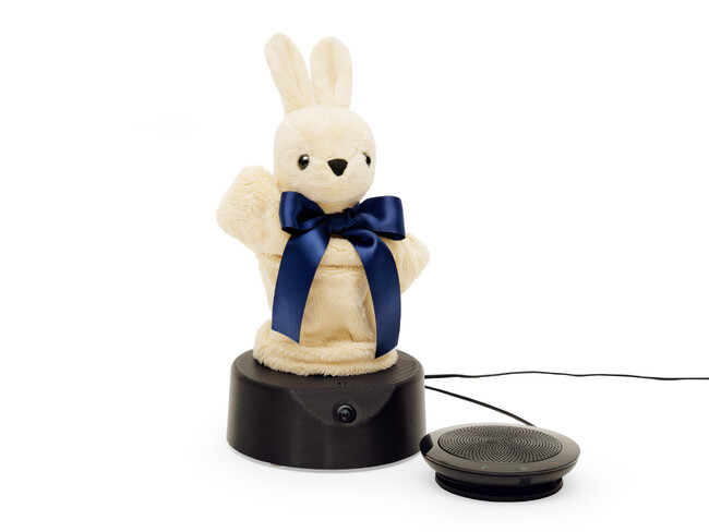 着ぐるみロボット「くるみちゃん」がPythonに対応