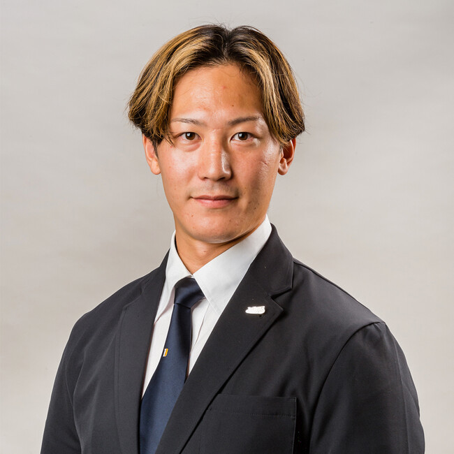 FW #11大津晃介選手、#13出口圭太選手、#14鈴木円選手、#15…