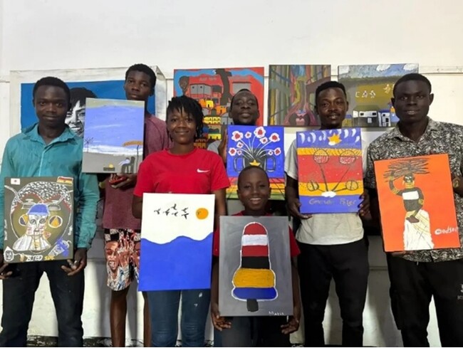 プレスリリース「ガーナのスラム街から、アートで社会を救う！「BONBO STARS エポスカード」デビュー」のイメージ画像