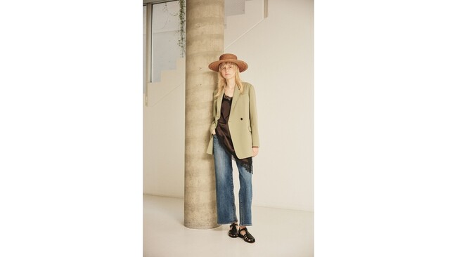 パリのカフェに集う人々のように、ちょっとおしゃれなスタイルを提案する「ROUGE VIF」（ルージュヴィフ）が有楽町マルイにオープン！