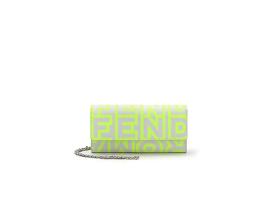 フェンディ、「FENDI by Marc Jacobs」より新作スモールレザーグッズ を発売！