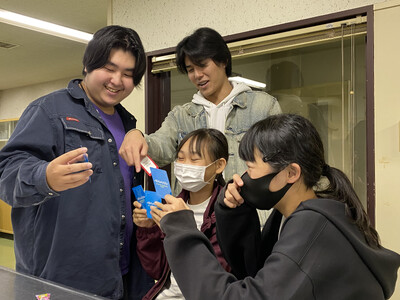 【入間市】「誰もおれを見てくれない」と泣いた少年が、今はこどもたちを迎える側に。