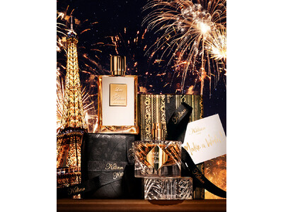 2023年1月11日、ラグジュアリーを極めるフレグランスメゾン〈キリアン〉から、ブランド誕生15周年を記念するコフレと特別デザインボトルが登場