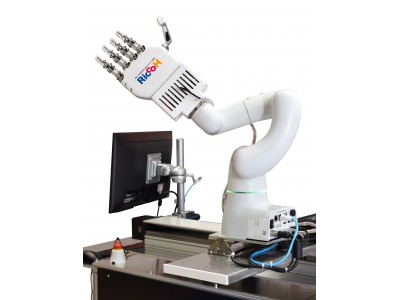 リッコー社と豊橋技術科学大学が連携して5指ハンドを有するマッサージAIロボットの共同開発をスタート！