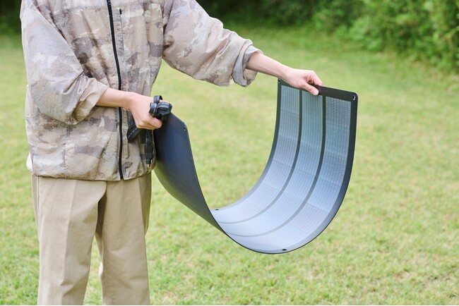 Jackeryが”曲がる”太陽光パネル「Jackery Solar Saga 100 Light」を2025年7月7日（月）より予約販売開始