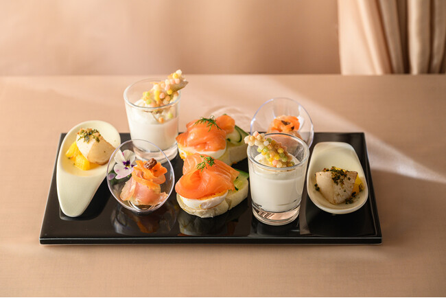 チョコレートの深みと柑橘の爽やかさが響きあうひととき。心ほどけるアフタヌーンティー／ザ ロイヤルパークホテル アイコニック 大阪御堂筋