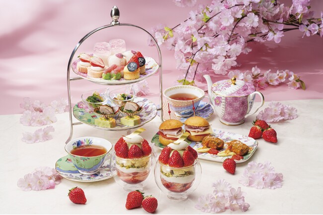 AFTERNOON TEA with “SIROCCO”「桜＆いちご」／ザ ロイヤルパークホテル アイコニック 東京汐留