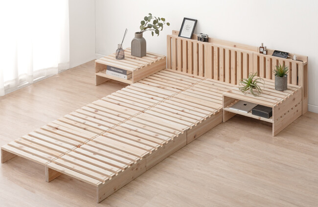 自在なアレンジで人気の“パレットベッド”にひのきモデルが登場!木の香りに包まれて、配置を楽しむマルチレイアウトベッド