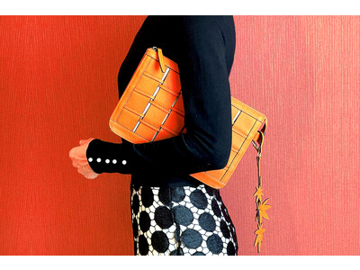 上質な柔らかさと京都の自然が創る風合いが秀逸。ショルダーorポーチと使い分け出来る便利で機能性の高い2WAYバッグ「Shrink ZIMA Maraga」がcaede京都から新登場。