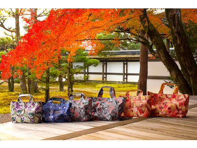 ガブリエール氏が「舞子の姿」をイメージし京都らしい建造物や小物をパズル風にイラスト化。イタリア製コットン&麻の混紡と舞妓パズル柄ナイロンのリバーシブルバッグ「MAIKO PUZZLE Tote」が登場