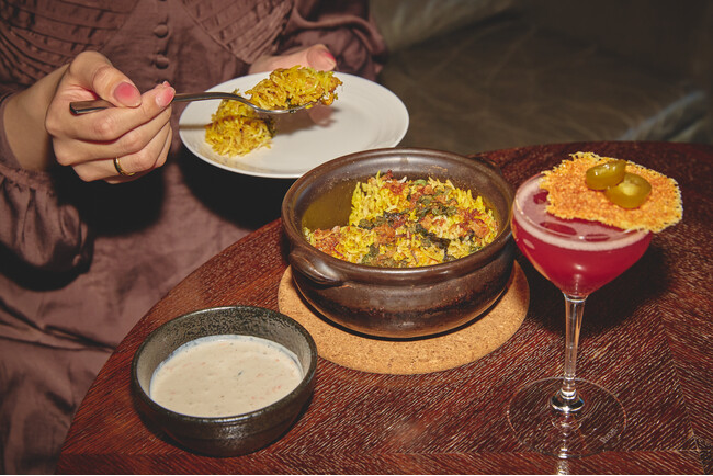 銀座「THE GREY ROOM」がDining & Barとして食事メニューを拡充。