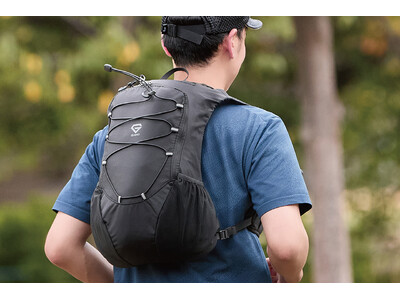 日本人設計で揺れ軽減 ランニングリュック「Fit-in Pack 10」発売