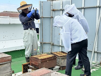 【神戸ポートピアホテル】ホテル敷地内で3シーズン目の養蜂開始～養蜂を通して生態系の保全、地産地消などSDGsの取り組みを推進～