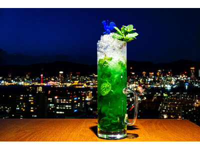 TOTTEI 開業1周年＆水辺のイルミネーション「KOBE BUBBLUMI 2026」開催記念　神戸ポートピアホテル オリジナルグリーンカクテルが期間限定で登場！