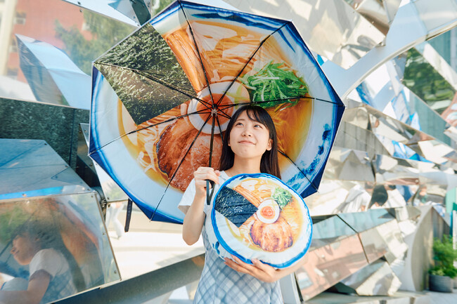 【らーめんAFURI】らーめん愛あふれる！『折りたたみ傘』＆『柚子塩らーめんクッション』登場！