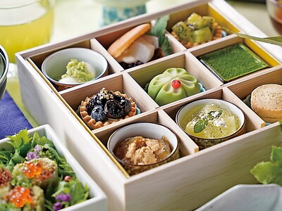 【明治記念館】懐石料亭「花がすみ」では、5/25(月)より平日限定「夏のアフタヌーンティー（8,470円・税サ込・室料サービス）」をご提供！落ち着いた個室でくつろぎのひとときをお過ごしください