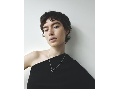 【LAH】流線のディティールが魅力の馬蹄ネックレスが登場