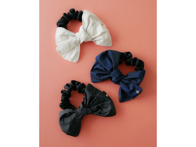 【LANVIN en Bleu】ダブルリボンのシュシュとフェミニンなローズモチーフの新作アクセサリーを発売