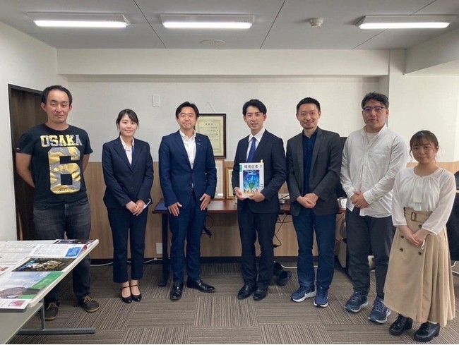 穂坂環境大臣政務官が、サグリ東京本社に来訪。衛星データによる農地状況把握、農地区画及び土壌評価、脱炭素技術の普及に期待