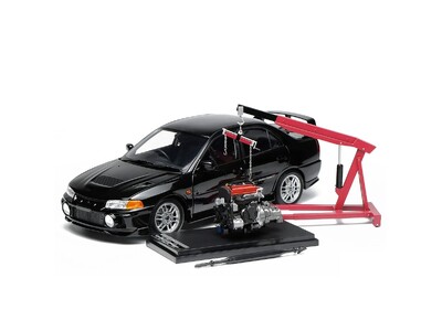 三菱ランサーエボリューション IV ピレネーブラックパールの 1/18