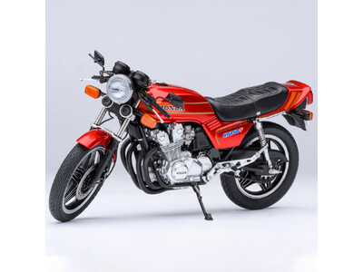 『バリバリ伝説』の名マシンが立体化！オートアート「Honda CB750F 巨摩 郡」”東京モーターサイ...