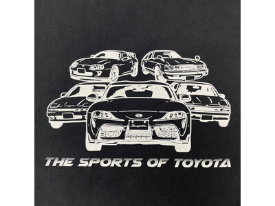 『TOYOTA SUPRA』がズラリ！Tシャツが成田空港で販売開始！