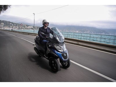 オートリブとピアッジオグループ、スクーター及びモーターサイクル用のエアバッグを共同開発